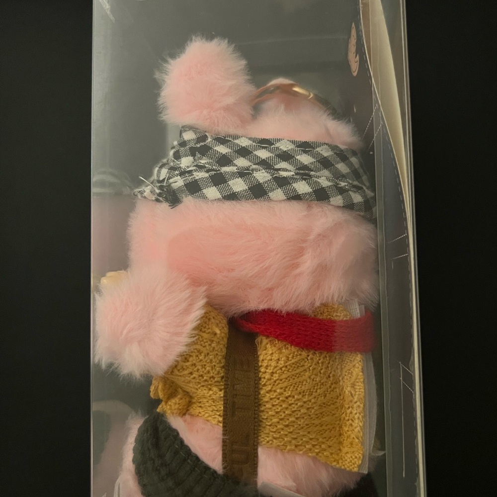 Pink Labubu - Picture 2 of 4